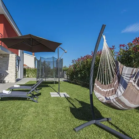 Villa Modern In Dracevac With Swimming Pool