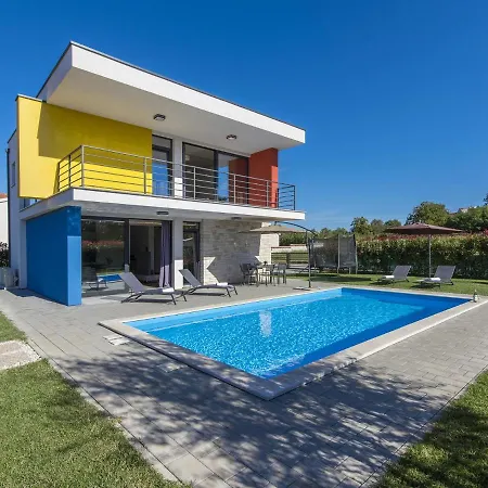Villa Modern In Dracevac With Swimming Pool *