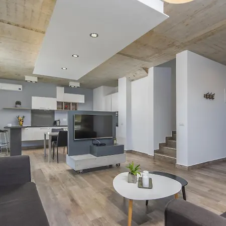 Villa Modern In Dracevac With Swimming Pool *